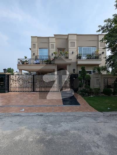 لیک سٹی ۔ سیکٹر ایم ۔ 2 لیک سٹی,رائیونڈ روڈ,لاہور میں 5 کمروں کا 1 کنال مکان 8.85 کروڑ میں برائے فروخت۔ لیک سٹی ۔ سیکٹر ایم ۔ 2 لیک سٹی,رائیونڈ روڈ,لاہور میں 5 کمروں کا 1 کنال مکان 8.85 کروڑ میں برائے فروخت۔