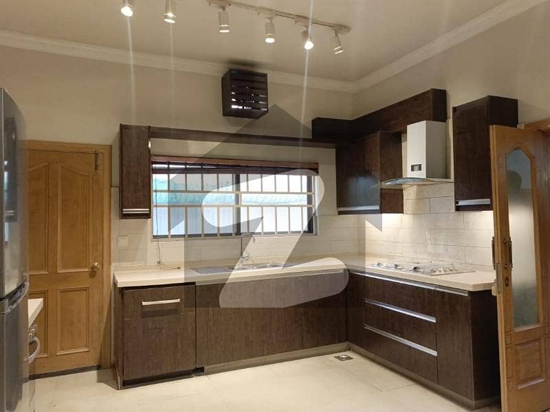 ایف ۔ 7 اسلام آباد میں 6 کمروں کا 2 کنال مکان 10.0 لاکھ میں کرایہ پر دستیاب ہے۔ ایف ۔ 7 اسلام آباد میں 6 کمروں کا 2 کنال مکان 10.0 لاکھ میں کرایہ پر دستیاب ہے۔