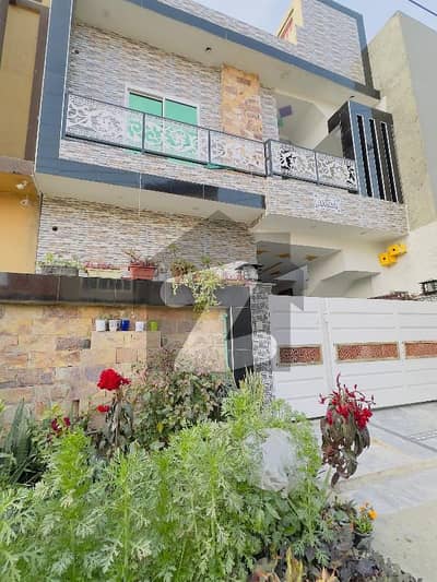 تکبیر ولاز ڈیفینس روڈ,لاہور میں 4 کمروں کا 4 مرلہ مکان 1.59 کروڑ میں برائے فروخت۔