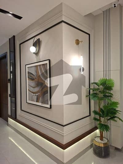 خالد بِن ولید روڈ کراچی میں 3 مرلہ دفتر 1.98 کروڑ میں برائے فروخت۔