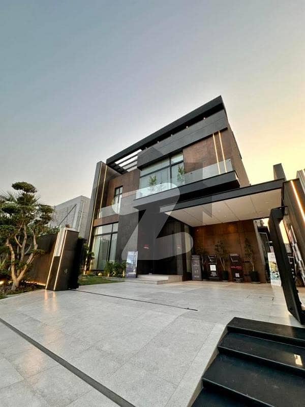 8 MARLA FULLY FURNISHED WITH 10 KVA SOLAR SYSTEM INSTALLED BRAND NEW MODERN HOUSE FOR SALE AT PRIME LACTION