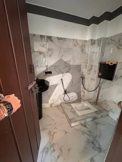 عامر ٹاؤن ہربنس پورہ,لاہور میں 3 کمروں کا 4 مرلہ عمارت 1.2 لاکھ میں کرایہ پر دستیاب ہے۔