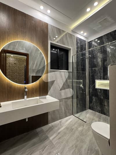 ڈی ایچ اے فیز 7 ڈیفنس (ڈی ایچ اے),لاہور میں 4 کمروں کا 10 مرلہ مکان 6.5 کروڑ میں برائے فروخت۔ ڈی ایچ اے فیز 7 ڈیفنس (ڈی ایچ اے),لاہور میں 4 کمروں کا 10 مرلہ مکان 6.5 کروڑ میں برائے فروخت۔