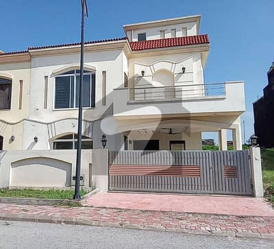 بحریہ انکلیو - سیکٹر سی 1 بحریہ انکلیو,بحریہ ٹاؤن,اسلام آباد میں 4 کمروں کا 10 مرلہ مکان 4.63 کروڑ میں برائے فروخت۔ بحریہ انکلیو - سیکٹر سی 1 بحریہ انکلیو,بحریہ ٹاؤن,اسلام آباد میں 4 کمروں کا 10 مرلہ مکان 4.63 کروڑ میں برائے فروخت۔