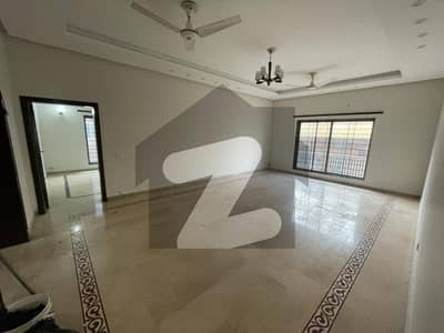 آئی ۔ 8 اسلام آباد میں 3 کمروں کا 1 کنال بالائی پورشن 2.25 لاکھ میں کرایہ پر دستیاب ہے۔ آئی ۔ 8 اسلام آباد میں 3 کمروں کا 1 کنال بالائی پورشن 2.25 لاکھ میں کرایہ پر دستیاب ہے۔