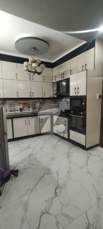 200 Square Yards Second Floor With Roof Portion For Rent Block 3a Gulistan-e-Jauhar