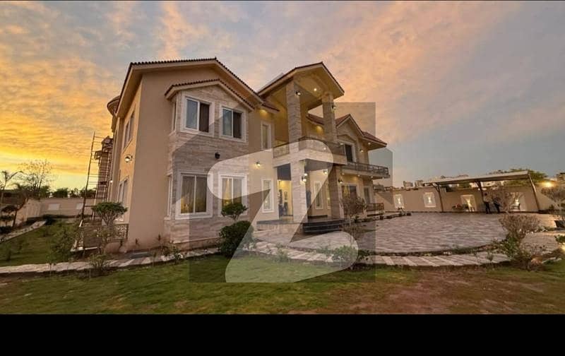 Fully Furnished 5 kanal Farm house for Sale Fully Furnished 5 kanal Farm house for Sale