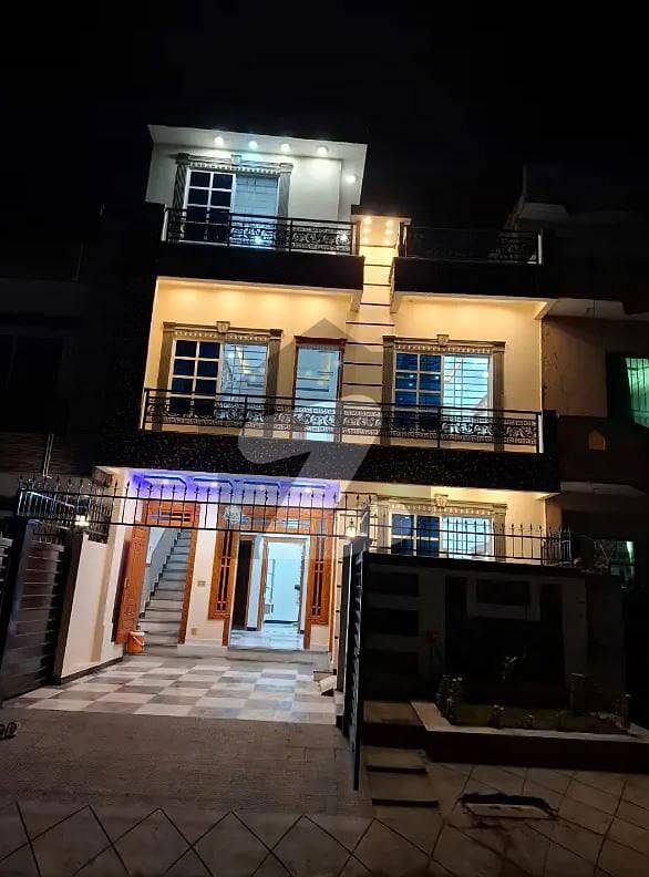 جی ۔ 13 اسلام آباد میں 5 کمروں کا 4 مرلہ مکان 4.0 کروڑ میں برائے فروخت۔ جی ۔ 13 اسلام آباد میں 5 کمروں کا 4 مرلہ مکان 4.0 کروڑ میں برائے فروخت۔