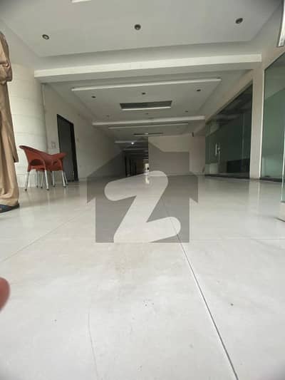 جوہر ٹاؤن لاہور میں 11 کمروں کا 4 کنال عمارت 15.0 لاکھ میں کرایہ پر دستیاب ہے۔ جوہر ٹاؤن لاہور میں 11 کمروں کا 4 کنال عمارت 15.0 لاکھ میں کرایہ پر دستیاب ہے۔