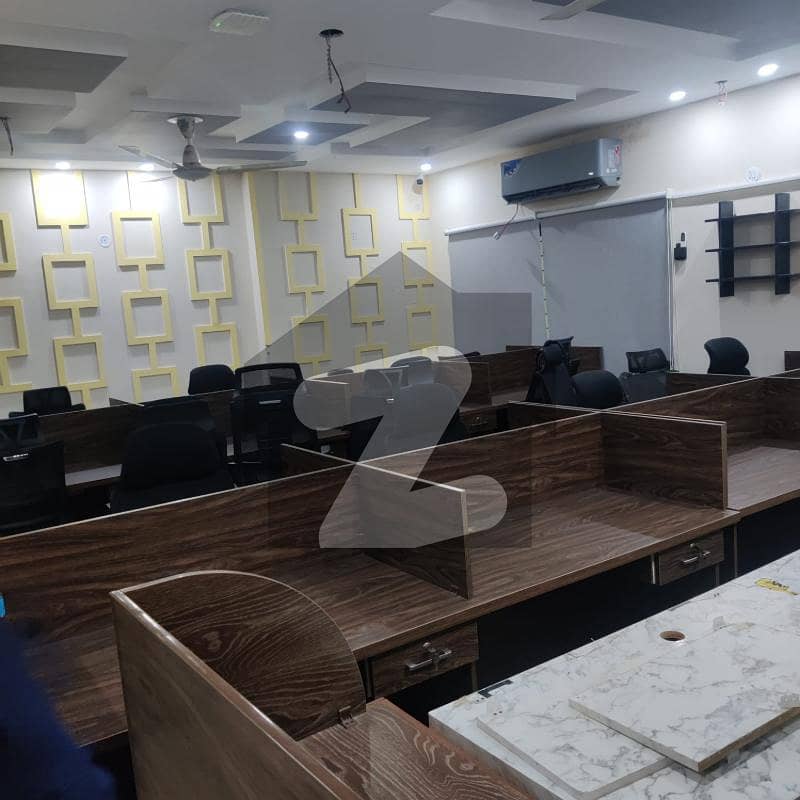 جوہر ٹاؤن لاہور میں 11 کمروں کا 2 کنال دفتر 10.0 لاکھ میں کرایہ پر دستیاب ہے۔ جوہر ٹاؤن لاہور میں 11 کمروں کا 2 کنال دفتر 10.0 لاکھ میں کرایہ پر دستیاب ہے۔