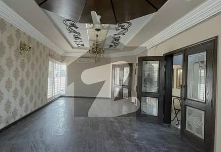 ڈی ایچ اے فیز 3 ڈیفنس (ڈی ایچ اے),لاہور میں 5 کمروں کا 1 کنال مکان 2.6 لاکھ میں کرایہ پر دستیاب ہے۔ ڈی ایچ اے فیز 3 ڈیفنس (ڈی ایچ اے),لاہور میں 5 کمروں کا 1 کنال مکان 2.6 لاکھ میں کرایہ پر دستیاب ہے۔