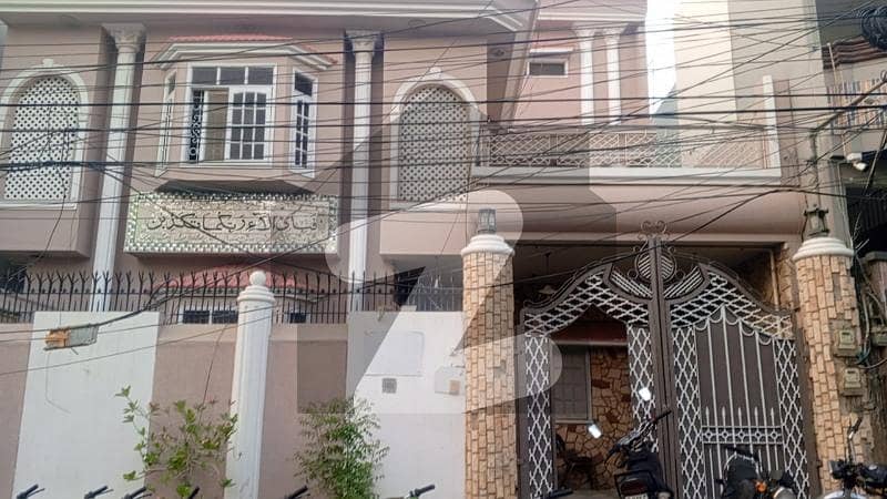 گلشنِ جمال گلشنِ اقبال ٹاؤن,کراچی میں 7 کمروں کا 10 مرلہ مکان 6.75 کروڑ میں برائے فروخت۔