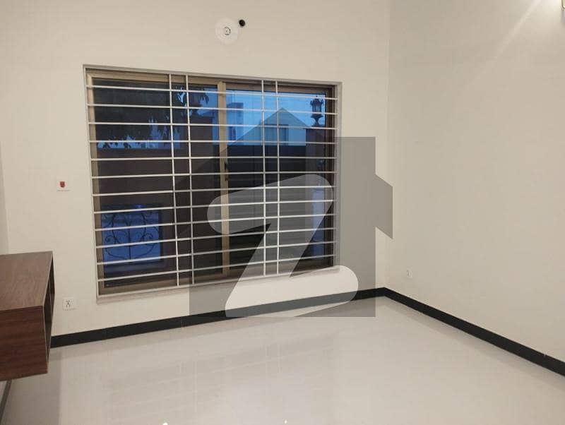 5 Marla Available For Rent Slightly Use 5 Marla Available For Rent Slightly Use