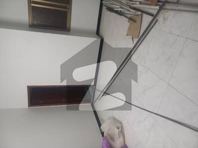 PORTION FOR RENT 240SQ YARD BRANDNEW