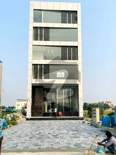 8 Marla commercial plaza For Sale DHA