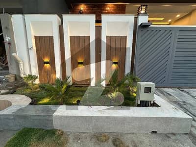 ایم پی سی ایچ ایس ۔ ملٹی گارڈنز بی ۔ 17,اسلام آباد میں 4 کمروں کا 10 مرلہ زیریں پورشن 75.0 ہزار میں کرایہ پر دستیاب ہے۔ ایم پی سی ایچ ایس ۔ ملٹی گارڈنز بی ۔ 17,اسلام آباد میں 4 کمروں کا 10 مرلہ زیریں پورشن 75.0 ہزار میں کرایہ پر دستیاب ہے۔