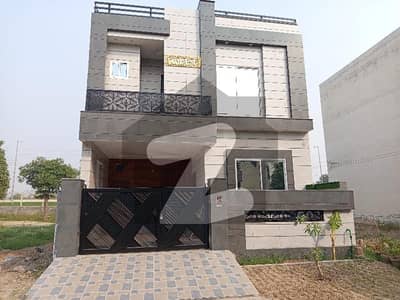 واپڈا سٹی ۔ بلاک ایل واپڈا سٹی,فیصل آباد میں 5 مرلہ مکان 1.9 کروڑ میں برائے فروخت۔