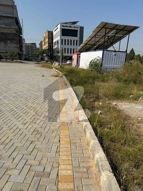 ڈی ۔ 17 اسلام آباد میں 11 مرلہ کمرشل پلاٹ 5.5 کروڑ میں برائے فروخت۔ ڈی ۔ 17 اسلام آباد میں 11 مرلہ کمرشل پلاٹ 5.5 کروڑ میں برائے فروخت۔