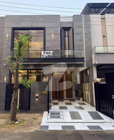 ڈی ایچ اے 11 رہبر فیز 2 ڈی ایچ اے 11 رہبر,لاہور میں 3 کمروں کا 5 مرلہ مکان 2.6 کروڑ میں برائے فروخت۔ ڈی ایچ اے 11 رہبر فیز 2 ڈی ایچ اے 11 رہبر,لاہور میں 3 کمروں کا 5 مرلہ مکان 2.6 کروڑ میں برائے فروخت۔