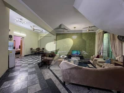 10 Marla house available for sale single unit 10 Marla house available for sale single unit