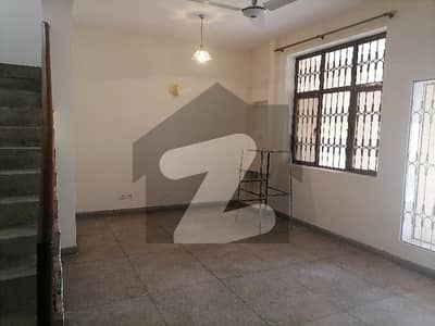 House Of 10 Marla Available In Askari 5