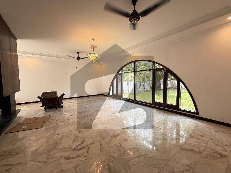 F11 Very Beautiful Upper Portion For Rent