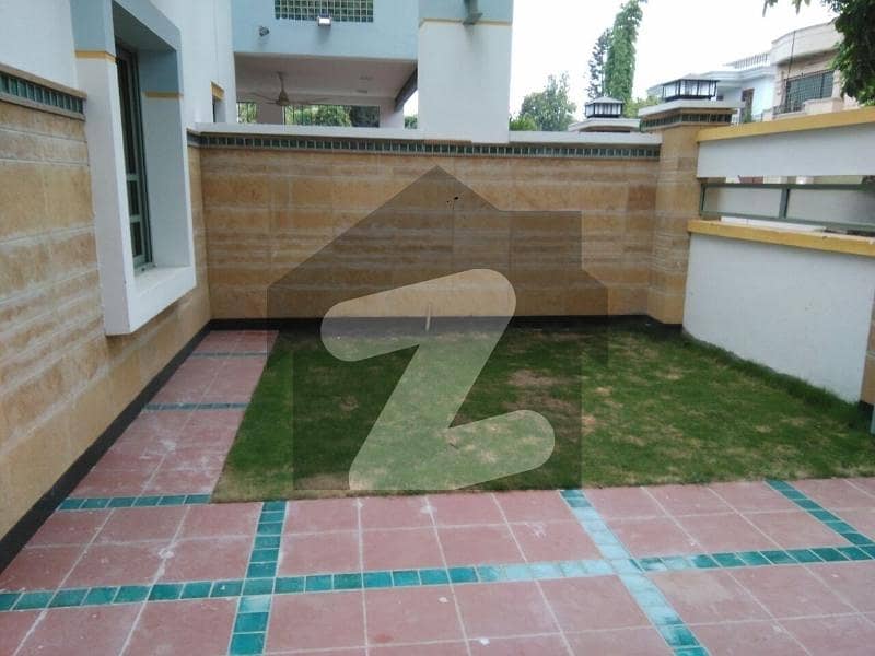 HOUSE FOR RENT IN F-7 HOUSE FOR RENT IN F-7