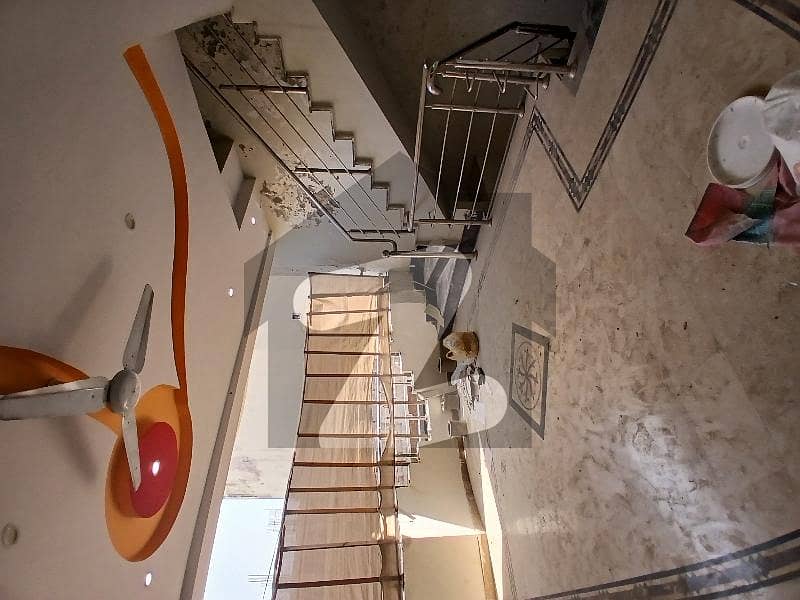 ایچ ۔ 13 اسلام آباد میں 2 کمروں کا 6 مرلہ بالائی پورشن 55.0 ہزار میں کرایہ پر دستیاب ہے۔