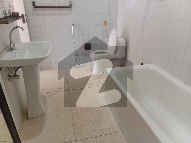 F11 Triple Story 6 Bedrooms Beautiful House For Rent F11 Triple Story 6 Bedrooms Beautiful House For Rent