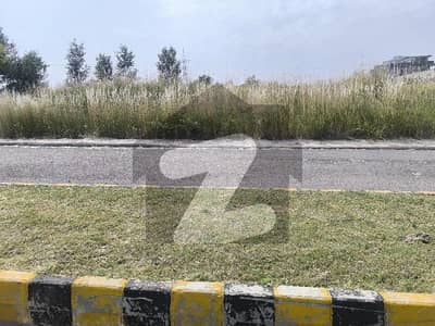1 Kanal Plot for Sale on 3rd Avenue, Block B, Phase 05, DHA 1 Kanal Plot for Sale on 3rd Avenue, Block B, Phase 05, DHA