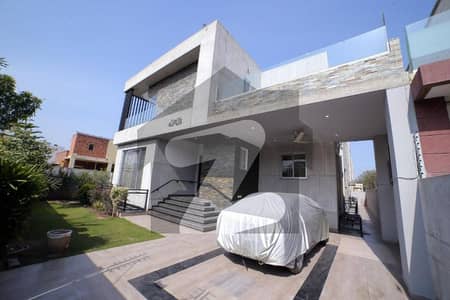 ڈی ایچ اے فیز 5 ڈیفنس (ڈی ایچ اے),لاہور میں 5 کمروں کا 1 کنال مکان 8.4 کروڑ میں برائے فروخت۔ ڈی ایچ اے فیز 5 ڈیفنس (ڈی ایچ اے),لاہور میں 5 کمروں کا 1 کنال مکان 8.4 کروڑ میں برائے فروخت۔