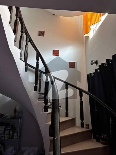 Spacious 200 Sq. Yd House for Sale in E-11/1 Islamabad | Solar Panel Installed | Demand: Rs. 6 Crore