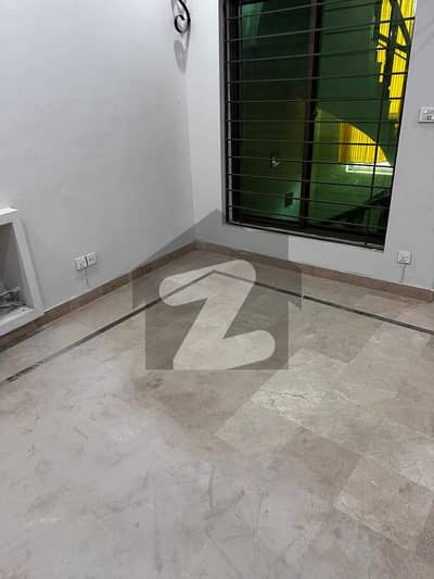 ای ۔ 11/1 ای ۔ 11,اسلام آباد میں 5 کمروں کا 8 مرلہ مکان 6.0 کروڑ میں برائے فروخت۔ ای ۔ 11/1 ای ۔ 11,اسلام آباد میں 5 کمروں کا 8 مرلہ مکان 6.0 کروڑ میں برائے فروخت۔