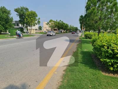 21 Marla Plot Facing Park Surrounded By Beautiful Houses And Near Lake City Mall Plot For Sale