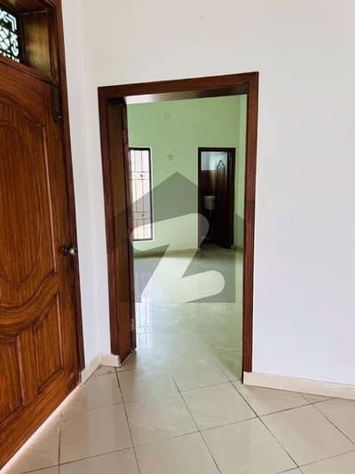 7 Marla double store upper portion available for rent in Shalimar