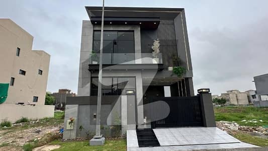 ڈی ایچ اے 9 ٹاؤن ڈیفنس (ڈی ایچ اے),لاہور میں 3 کمروں کا 5 مرلہ مکان 2.18 کروڑ میں برائے فروخت۔ ڈی ایچ اے 9 ٹاؤن ڈیفنس (ڈی ایچ اے),لاہور میں 3 کمروں کا 5 مرلہ مکان 2.18 کروڑ میں برائے فروخت۔