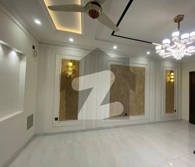 LAKE CITY 10 MARLA LUXARY HOUSE LAKE CITY 10 MARLA LUXARY HOUSE