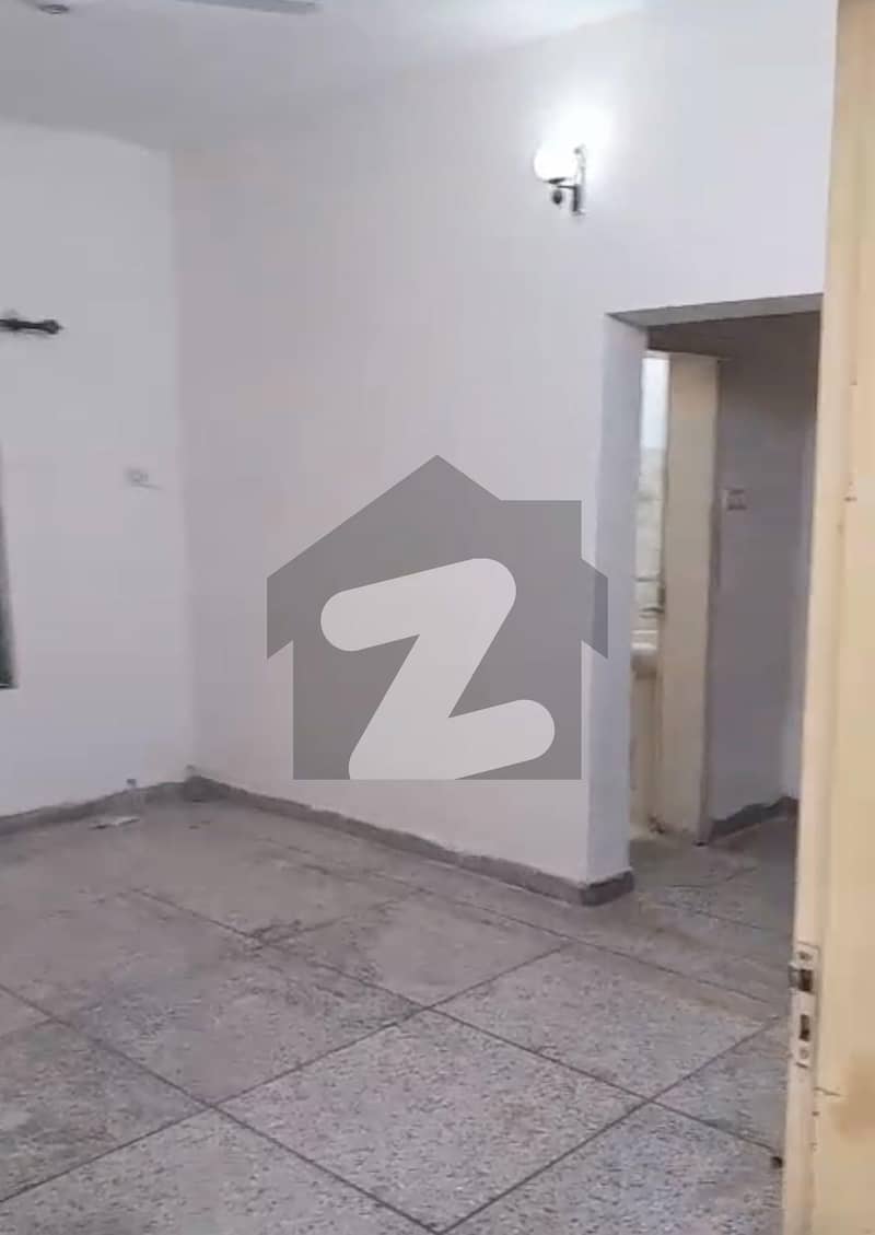 گلشن آباد راولپنڈی میں 3 کمروں کا 1 کنال مکان 65.0 ہزار میں کرایہ پر دستیاب ہے۔ گلشن آباد راولپنڈی میں 3 کمروں کا 1 کنال مکان 65.0 ہزار میں کرایہ پر دستیاب ہے۔