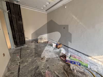 Room available For Boys rent 17000 locations 6 Road Iran Road