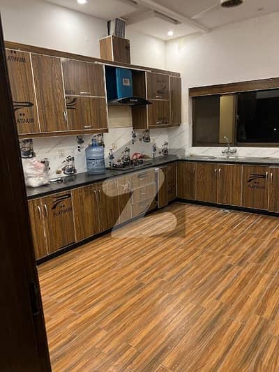 این ایف سی 1 لاہور میں 4 کمروں کا 2 کنال بالائی پورشن 1.55 لاکھ میں برائے فروخت۔