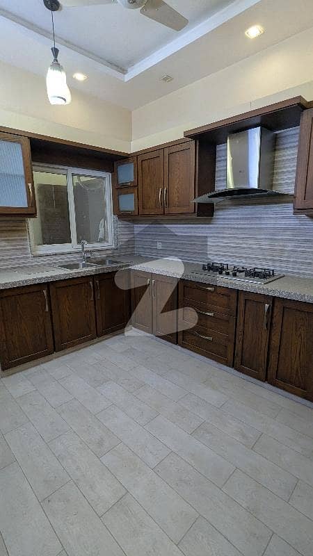 عسکری 2 کراچی کنٹونمنٹ,کینٹ,کراچی میں 3 کمروں کا 10 مرلہ فلیٹ 3.0 لاکھ میں کرایہ پر دستیاب ہے۔ عسکری 2 کراچی کنٹونمنٹ,کینٹ,کراچی میں 3 کمروں کا 10 مرلہ فلیٹ 3.0 لاکھ میں کرایہ پر دستیاب ہے۔