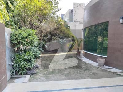 ڈی ایچ اے فیز 4 ڈیفنس (ڈی ایچ اے),لاہور میں 5 کمروں کا 1 کنال مکان 2.5 لاکھ میں کرایہ پر دستیاب ہے۔ ڈی ایچ اے فیز 4 ڈیفنس (ڈی ایچ اے),لاہور میں 5 کمروں کا 1 کنال مکان 2.5 لاکھ میں کرایہ پر دستیاب ہے۔