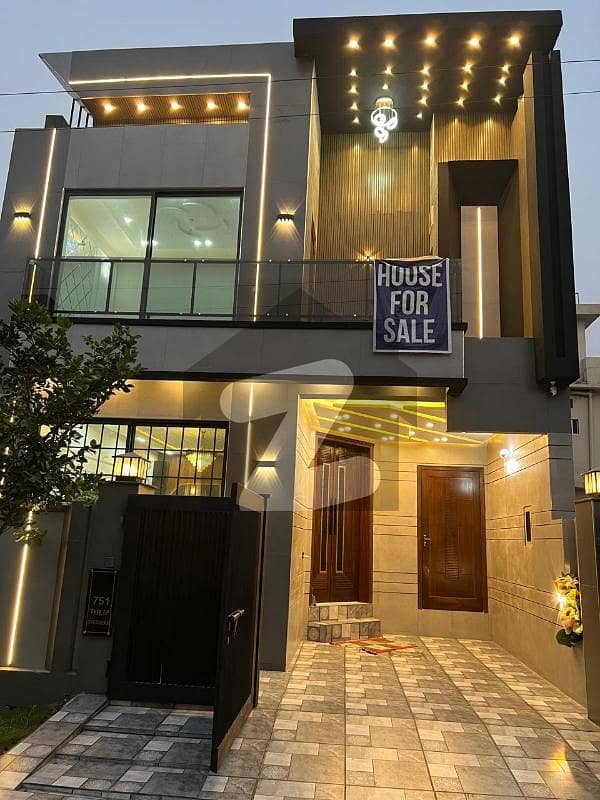 05-Marla House For Sale Super Prime Location 05-Marla House For Sale Super Prime Location