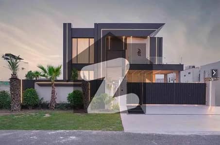 FACING PARK 25 MARLA SLIGHTLY USED ULTRA MODERN BUNGALOW FOR SALE NEAR TO RAYA. FACING PARK 25 MARLA SLIGHTLY USED ULTRA MODERN BUNGALOW FOR SALE NEAR TO RAYA.