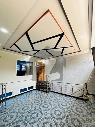 ریگی ماڈل ٹاؤن فیز 3 ۔ بلاک سی1 ریگی ماڈل ٹاؤن فیز 3,ریگی ماڈل ٹاؤن,پشاور میں 9 کمروں کا 5 مرلہ مکان 2.85 کروڑ میں برائے فروخت۔ ریگی ماڈل ٹاؤن فیز 3 ۔ بلاک سی1 ریگی ماڈل ٹاؤن فیز 3,ریگی ماڈل ٹاؤن,پشاور میں 9 کمروں کا 5 مرلہ مکان 2.85 کروڑ میں برائے فروخت۔