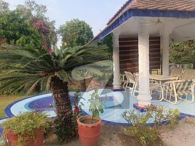 4 KANAL FORAM HOUSE FOR SALE IN RAIWAND ROAD NEAR BY BAHRIA GOLF VIEW