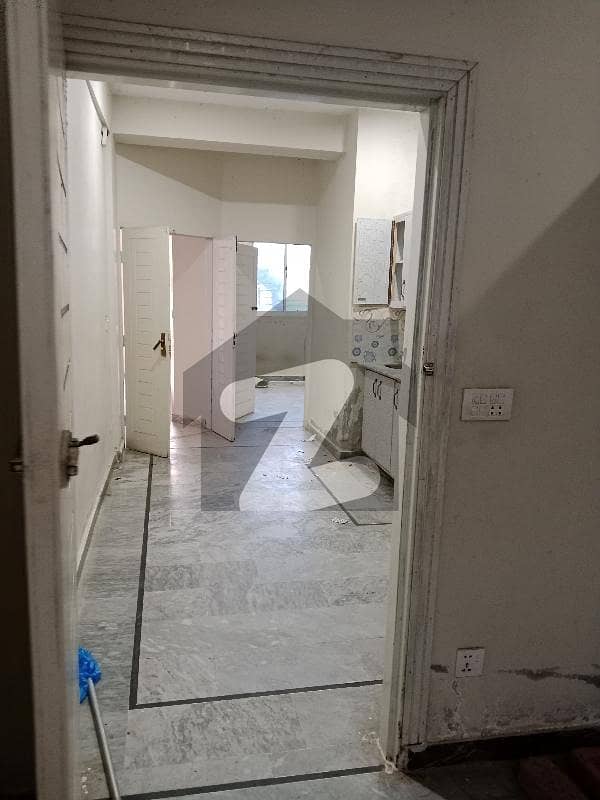 سوان گارڈن ۔ بلاک جی سوان گارڈن,اسلام آباد میں 2 کمروں کا 4 مرلہ فلیٹ 22.0 ہزار میں کرایہ پر دستیاب ہے۔ سوان گارڈن ۔ بلاک جی سوان گارڈن,اسلام آباد میں 2 کمروں کا 4 مرلہ فلیٹ 22.0 ہزار میں کرایہ پر دستیاب ہے۔