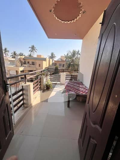 SUB LEASED 3BED DD PORTION