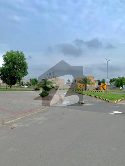 N Block 5 Marla Residential Plots for Sale in Khayaban-e-Amin Lahore N Block 5 Marla Residential Plots for Sale in Khayaban-e-Amin Lahore