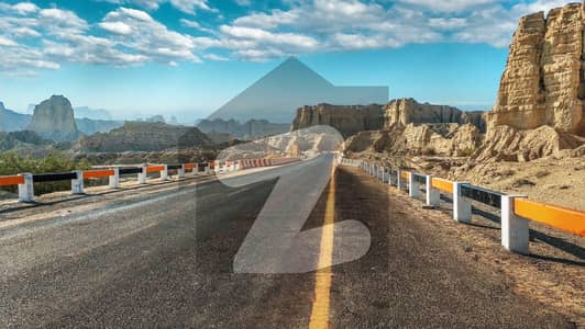 موضع نہ لینڈ گوادر میں 160 کنال کمرشل پلاٹ 1.6 کروڑ میں برائے فروخت۔